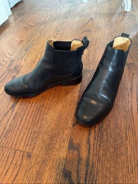 Madewell Black Leather Chelsea Ankle Boots
